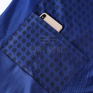 Combinaison de triathlon extensible et douce, dotée d'un tissu à séchage rapide et d'un design performant pour les athlètes compétitifs - Product Image 5
