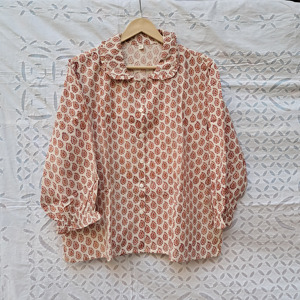 Ensemble de pyjama en tissu de coton imprimé à la main de haute qualité avec chemise à manches longues et short à taille élastique, vêtements de nuit pour femmes - Product Image 2