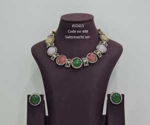 Ensemble collier et boucles d'oreilles 12413, pierre doublette magique, plaqué Mehandi, inspiré de Sabyasachi, pour femmes, bijoux pour mariage et fêtes - Product Image 4