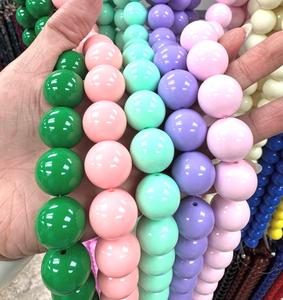 Cuentas Redondas de Resina Pastel Gruesas de 18 mm y 20 mm |   Caja de embalaje brillante |   Cuentas de Goma de Mascar para Hacer Collares y Pulseras - Product Image 5
