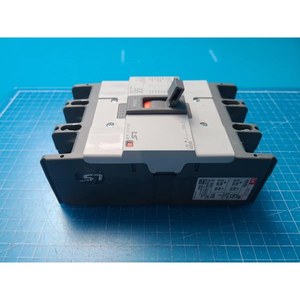 Disjoncteur à boîtier moulé LS ELECTRIC ABN203C 200A, d'occasion, pièces d'équipement semi-conducteur de génération précédente - Product Image 1