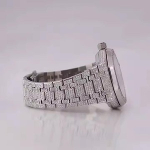Reloj Hip Hop de Lujo para Hombre, Completamente Cubierto con Diamantes Moissanite, con Acero Inoxidable y Claridad VVS, de la India - Product Image 2