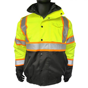 Chaqueta de Trabajo Impermeable Amarilla de Alta Visibilidad con Capucha y Franjas Reflectantes, Chaqueta de Seguridad para Hombre, Uso en Exteriores en Invierno - Product Image 3