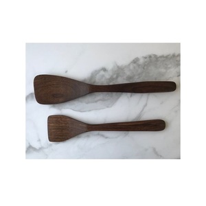 Cuillère en bois Quest, un ustensile ménager durable, conçu pour faciliter la préparation efficace et le service pratique - Product Image 6