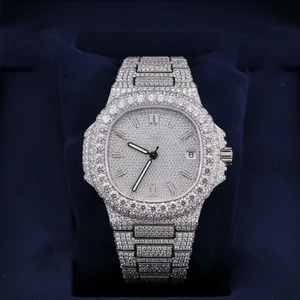 Montre personnalisée en moissanite VVS1 |   Diamants de couleur E D F |   Acier inoxydable glacé |   Testeur Approuvé |   Vana Jewels |   10 Bar Luxury Fashion - Product Image 3