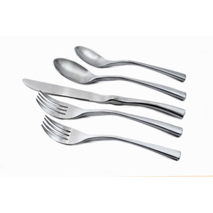 Juego de cubiertos nórdicos de metal con acabado de alto brillo y mangos resistentes al óxido para mesas de comedor en bodas, en oferta. - Product Image 2