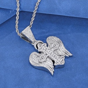 Pendentif Cœur Glacé Baguette Plaqué Or Diamant Nouveau Design Bijoux Tendance Mignon Classique Simple Prix de Gros Femme - Product Image 4