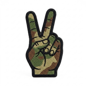 Guantes de boxeo personalizados al por mayor, parche bordado termoadhesivo, aplique redondo, insignia para chaquetas deportivas, accesorios a granel para coser en prendas. - Product Image 4