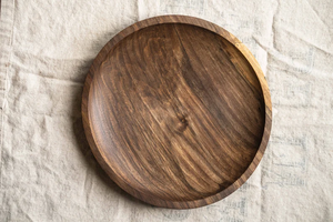 Plato de Madera de Teca Hecho a Mano, Vajilla Rústica Estilo Boho - Product Image 2