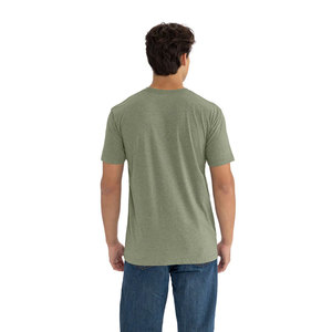 เสื้อยืดเปล่าสีเขียวมะกอก รุ่น Level 6210 สำหรับทุกเพศ ผลิตจากผ้าฝ้าย 100% เนื้อผ้าพรีเมียม ระบายอากาศได้ดี เป็นมิตรต่อสิ่งแวดล้อม เหมาะสำหรับเสื้อผ้าแบรนด์ส่วนตัว - Product Image 2