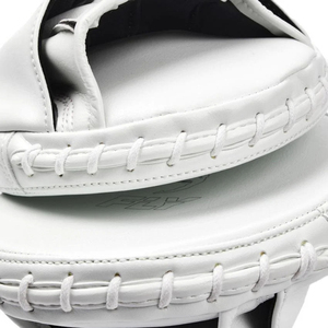 Cibles de frappe Fly Boxing en PU blanc, durables, pour l'entraînement en salle, l'entraînement et la pratique, et mitaines de frappe professionnelles en cuir pour le boxe - Product Image 6