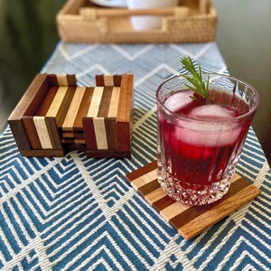 Sous-verre rond en bois naturel fait à la main pour tasses à café et verres - Product Image 1