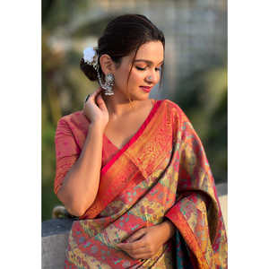 Sari en soie Dharmavaram Leheriya rose original Elite Weaves, tissé avec des fils de zari, robe de soirée élégante, 0,65 g - Product Image 4