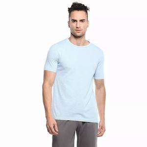 Camiseta de manga corta de alta calidad, personalizable, 100% algodón, con serigrafía personalizada para hombre. - Product Image 4