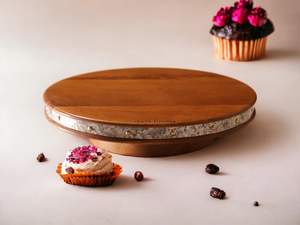 Support à gâteau décoratif en bois naturel fait main et personnalisable pour les réceptions à domicile, les occasions festives et la présentation élégante des aliments - Product Image 6