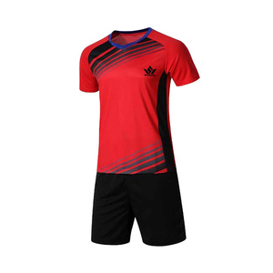 Ensemble de maillot de tennis pour homme MAYLURNA, rouge et noir, col en V, manches courtes, polyester sublimé, évacuation de l'humidité, coupe athlétique, toutes saisons - Product Image 2