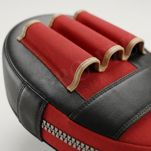Nuevas Almohadillas de Enfoque para Boxeo MMA 2026, Diseño Curvo, Manoplas de Golpeo Duraderas de Cuero Sintético, Almohadillas de Alta Densidad EVA para Trabajo Pesado - Product Image 4