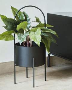 Fabricant OEM de jardinières en fer de grande et petite taille pour projets d'aménagement extérieur de propriétés commerciales, vente en gros - Product Image 5