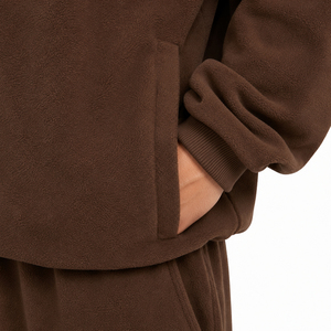 Ensemble de survêtement zippé à prix de gros, coupe ample, manches longues, sweat-shirt et pantalon décontractés avec poches latérales, idéal pour l'automne - Product Image 4