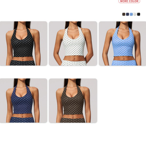 Ensemble de yoga pour femmes à pois, haut court à col halter et leggings mi-cuisses, vêtements de sport respirants, ensemble 2 pièces - Product Image 4