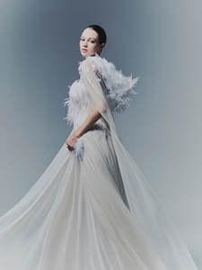 ALAS DE LA ESPERANZA _ vestido de lujo de alta costura de la marca local vietnamita - Product Image 4