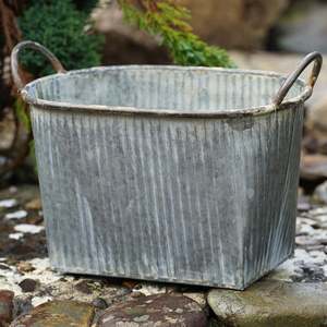 Top Selling Zinc Oval Galvanized Metal <b>Planters</b> Set Rustic Outdoor Garden Containers Freestanding Portable Design - Product Image 4