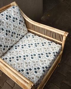 Une chaise luxueuse en rotin, un fauteuil de salon robuste pour le salon. Chaises de jardin - Product Image 3