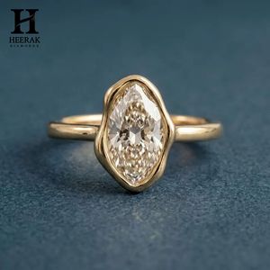 Bague personnalisée en moissanite marquise avec sertissage organique, unique, ondulée, entièrement sertie, en or, fabrication de joaillerie fine - Product Image 2