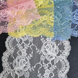 Tela de Encaje Elástico Floral de 17 cm, Ligera, Color Personalizado, Nailon y Spandex, Borde Festoneado, para Lencería, Vestido de Novia, Encaje Suave - Product Image 3