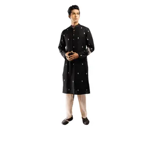 STUDIO-N Kurta en coton traditionnel indien mi-long pour homme, style bohème, à séchage rapide, idéal pour les fêtes et les tenues décontractées - Product Image 3
