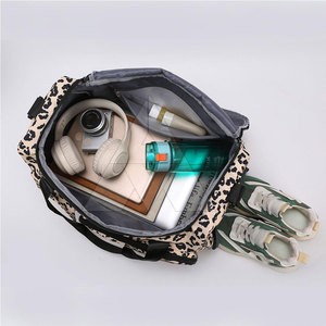 Bolsas de Gimnasio de Diseño Único a Precio Económico, Bolsas de Gimnasio de Color Sólido, Bolsas de Gimnasio para Uso en Exteriores, Bolsas de Gimnasio Recién Llegadas - Product Image 5