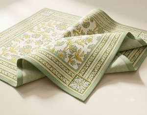 Ensemble de 6 sets de table carrés en coton lavable, faits main, à imprimé floral vert, pour table à manger, vente en gros de linge de table - Product Image 2