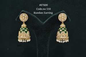 ต่างหูแบบจุมกี 07600Kundan ประดับมุก ต่างหูทองเหลืองชุบแบบวิคตอเรียน สำหรับผู้หญิงชาติพันธุ์ต่างๆ เหมาะสำหรับงานปาร์ตี้และงานแต่งงาน - Product Image 5