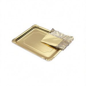 Kit di Accessori Eleganti per Feste con Vassoi in Carta Dorata Usa e Getta - Product Image 1