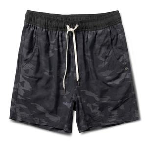 Vente en gros de shorts de gym respirants d'été à séchage rapide pour hommes, style décontracté, motif solide, pour sport, fitness, jogging, entraînement peigné - Product Image 1