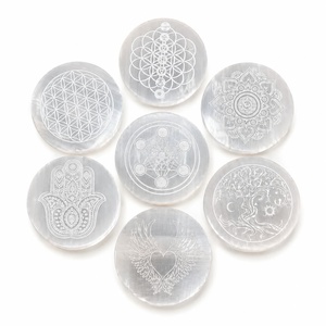 Sous-verre carré en sélénite naturelle de qualité supérieure avec autocollant symbole doré Shree Yantra, cadeau de rechargement, plaque d'équilibrage des chakras - Product Image 6