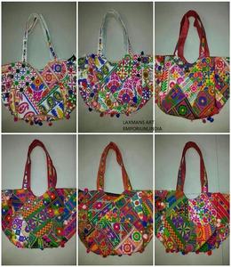 Banjara-bolsas de mano de retales de diseñador de la india - Product Image 1