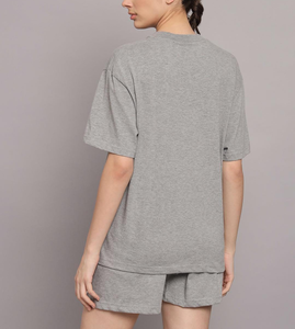 Ensemble 2 pièces sur mesure pour femme en coton 100% - T-shirt oversize et short - Logo brodé personnalisé - Streetwear - Ensemble pour femme - Product Image 4