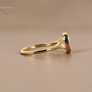 Elegante Anillo de Diamantes con Bisel Ovalado en Oro Amarillo, Joyería de Compromiso Solitario para Mujer, Regalo de Aniversario Nupcial - Product Image 2