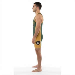 Traje de Lucha Sublimado Personalizado para Hombre - Traje de Spandex de Una Pieza Verde Dorado para Equipos Escolares - Product Image 3