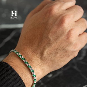 Bracelet de luxe serti d'émeraudes, bracelet en moissanite VVS, bracelet en diamant cultivé en laboratoire, bracelet en argent 925, bracelet tennis hip-hop, bijoux personnalisés - Product Image 1