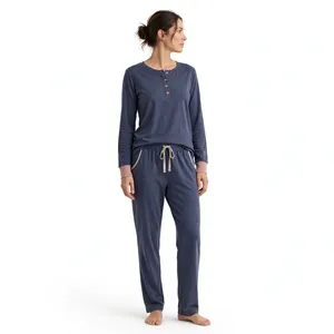 Ensemble pyjama bleu foncé à manches longues pour femme, haut boutonné à col rond et pantalon à cordon de serrage - Product Image 1