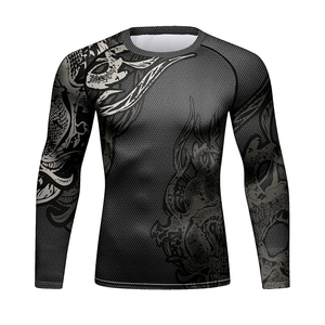 Vêtements de sport pour hommes, ensembles 4 pièces, personnalisation avec impression par sublimation, logo, t-shirts, shorts, leggings - Product Image 4