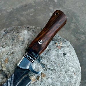 มีดโบวี่คุณภาพสูง ดีไซน์ใหม่ ทันสมัย ทำจากเหล็กกล้าไร้สนิม ใบมีดหยักเปลี่ยนได้รวดเร็ว เหมาะสำหรับตั้งแคมป์ ทำกิจกรรมกลางแจ้ง ล่าสัตว์ แข็งแรง ทนทาน สีโรส - Product Image 4