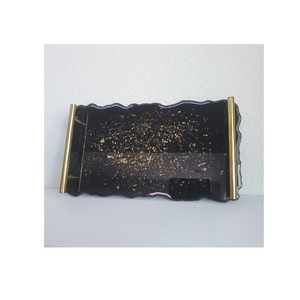 Plateau décoratif rectangulaire en résine, gravé, style bohème, motif floral, artisanat métallique pour table à manger ou utilisation comme vase - Product Image 3