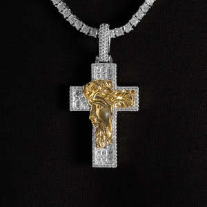 Pendentif Croix de Jésus Bicolore |   Croix sertie de pierres avec visage de Jésus en or |   Collier de luxe Hip Hop avec pendentif religieux - Product Image 2