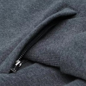 เสื้อฮู้ดดี้ผู้ชายแบบเรียบพรีเมียม รับผลิตแบบ OEM/ODM |   ผ้าฟลีซ 380GSM |   ผ้าฝ้าย 100% |   ชุดลำลองฤดูหนาว |   โลโก้แบบกำหนดเอง |   ขายส่งจำนวนมาก - Product Image 6