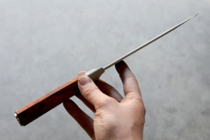 Cuchillo de Chef Profesional de Acero Damasco de Grado Industrial, Cuchillo de Camping con Borde Dentado, Forjado a Mano, Otras Empuñaduras, Servicios OEM, 3 Años de Garantía - Product Image 4