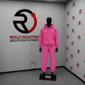 Conjunto de Sudadera con Capucha y Pantalones de Chándal de Forro Polar con Estampado de Estrellas Rosa Intenso Personalizado, Ropa Casual de Invierno para Calle, Venta al por Mayor, Fabricante OEM - Product Image 3