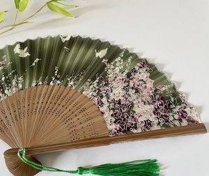 Éventails pliables en bambou vintage imprimés sur mesure, écologiques, en bois, pour décoration de mariage ou cadeau d'anniversaire - Product Image 5